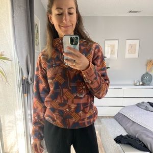 Funky, cool Patagonia fleece pullover